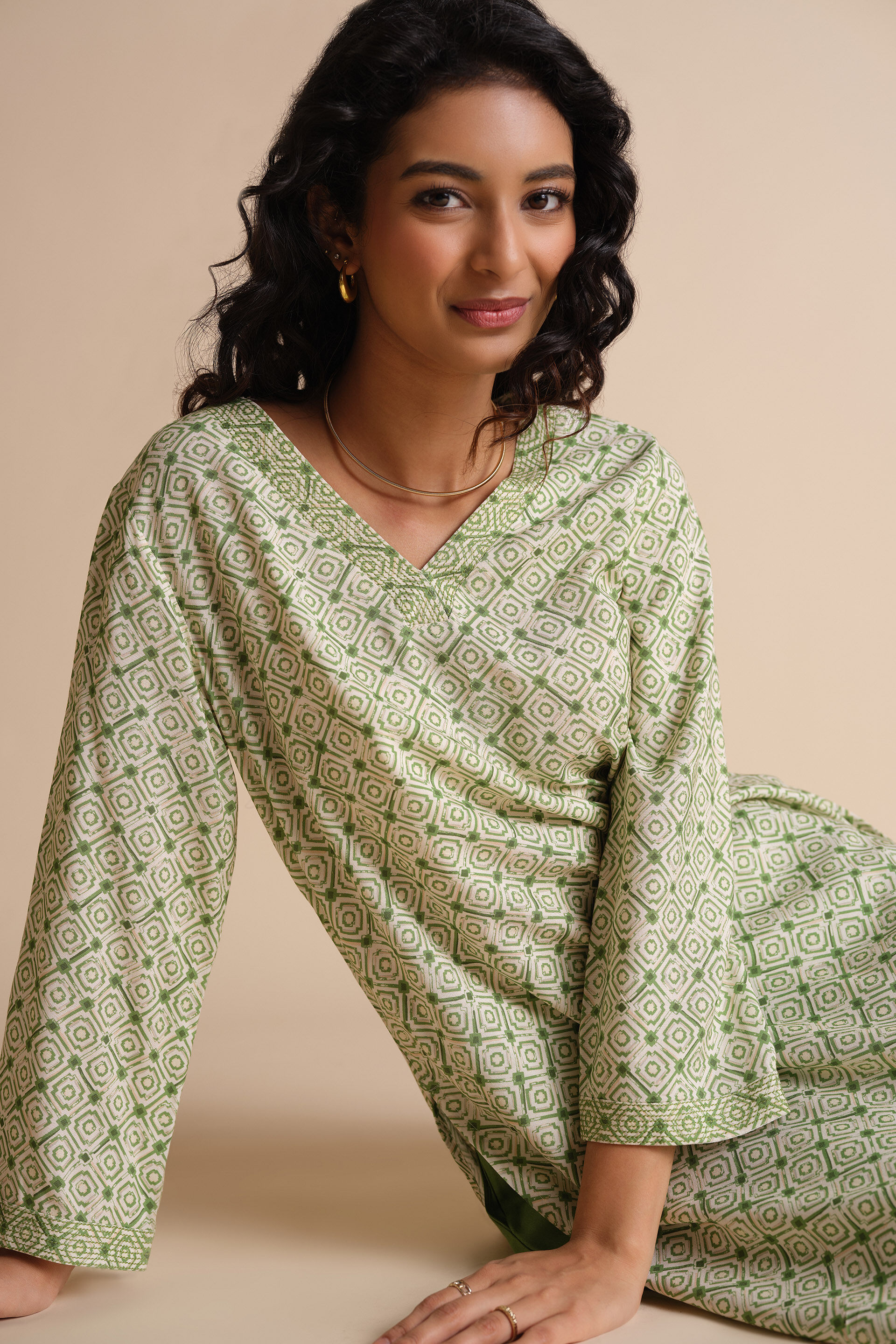 Roohina Kurta, Sage Green, image 2